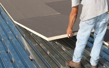 benefits of insulating Camas Luinie flat roofing